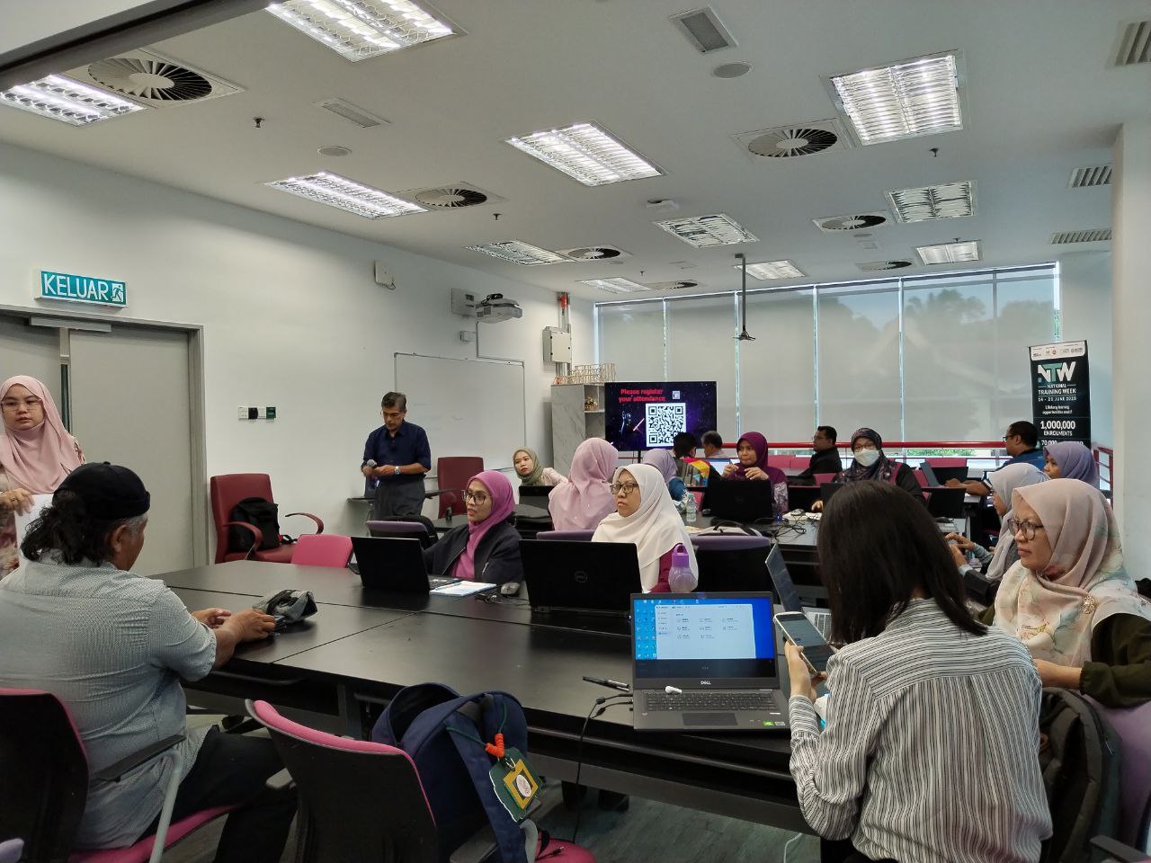 Workshop Photo 2